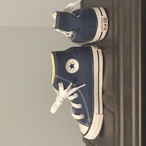 Toddler blue converse hightops